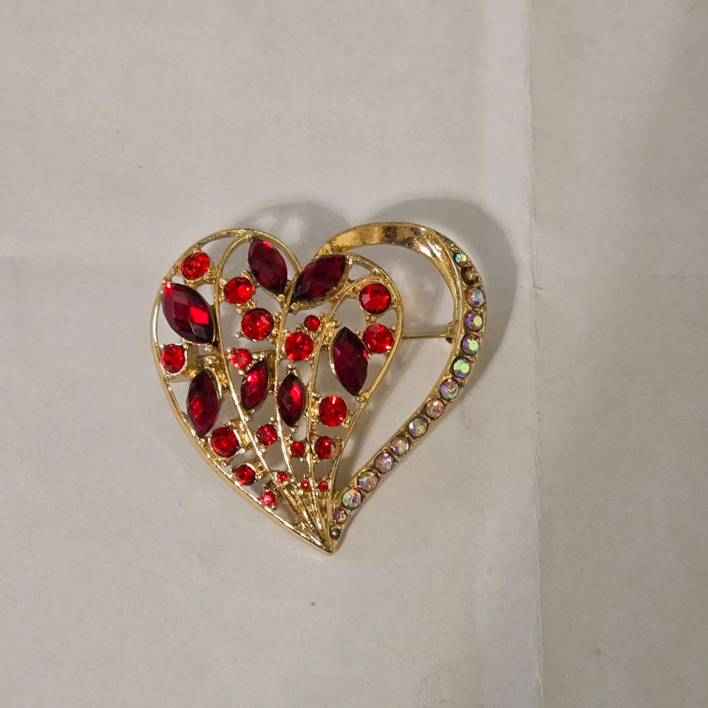 Napier Gold Tone Red & Iridescent Crystal Heart Holiday Brooch Pin EUC Colorful